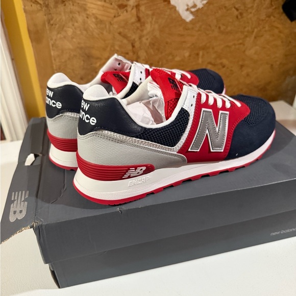 New Balance 574 Men's Eclipse Red Sneakers Athletic Shoes ML574SA1 - Picture 3 of 6
